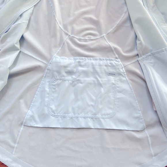 Like new Lululemon mist over windbreaker jacket - Picture 10 of 12